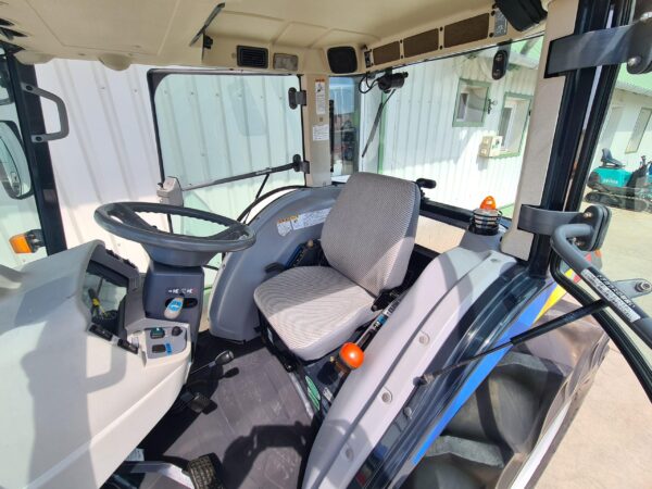 20240708_103131 Iseki AT33 beltér