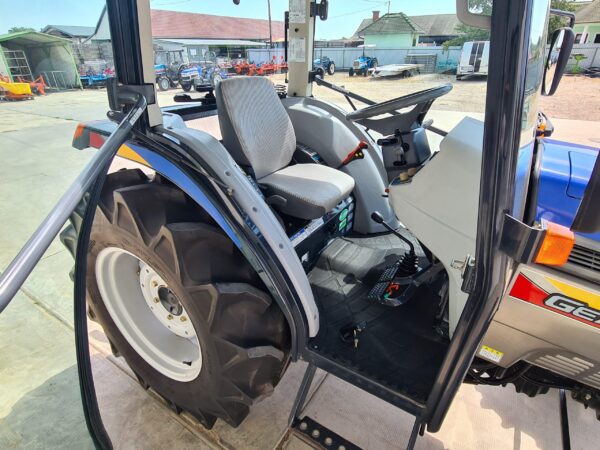 20240708_103232 Iseki AT33 belső