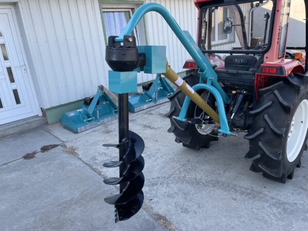 Gödörfúró traktorra