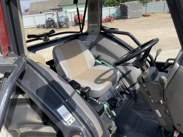 Yanmar AF310 Fülkés traktor