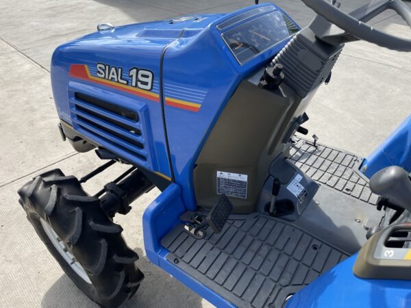 Iseki Sial 19